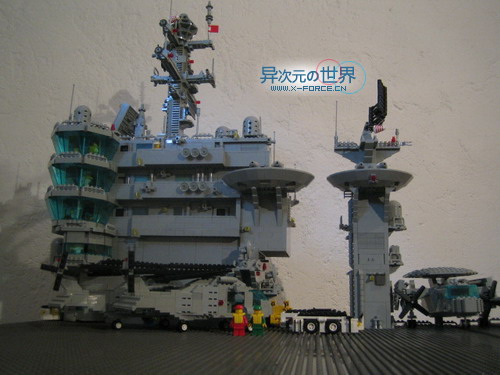 趣闻┊叹为观止的精彩！！用乐高(LEGO)积木搭出来的逼真巨型航母～！(附巨量清晰照片)