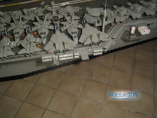趣闻┊叹为观止的精彩！！用乐高(LEGO)积木搭出来的逼真巨型航母～！(附巨量清晰照片)