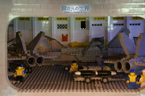 趣闻┊叹为观止的精彩！！用乐高(LEGO)积木搭出来的逼真巨型航母～！(附巨量清晰照片)