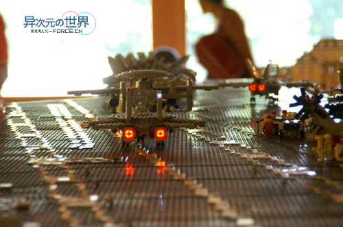 趣闻┊叹为观止的精彩！！用乐高(LEGO)积木搭出来的逼真巨型航母～！(附巨量清晰照片)