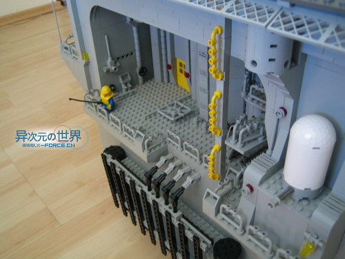 趣闻┊叹为观止的精彩！！用乐高(LEGO)积木搭出来的逼真巨型航母～！(附巨量清晰照片)