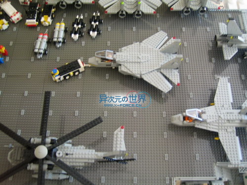 趣闻┊叹为观止的精彩！！用乐高(LEGO)积木搭出来的逼真巨型航母～！(附巨量清晰照片)