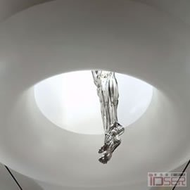 悬空的雕像