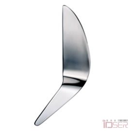 设计师Arne Jacobsen为Georg Jensen公司设计的不锈钢刀LET SERVE