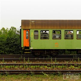 摄像师Branislav Kropilak 鲜艳色彩的火车