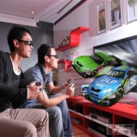 图片是德州仪器推出的首台家用3D高清晰投影机