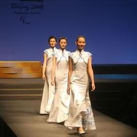 2008年北京奥运会颁奖女装