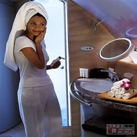 图片是阿联酋航空的空中沐浴SPA