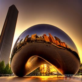图片是设计师Anish Kapoor设计的芝加哥千禧公园里面的云门(Cloud Gate)