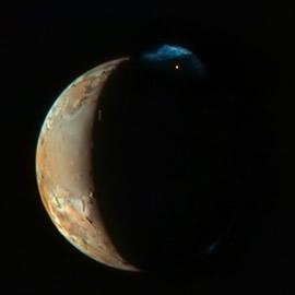 木星卫星Io上的火山爆发