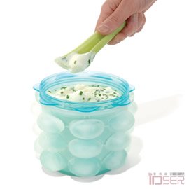 图片是IceOrb冰块制造器