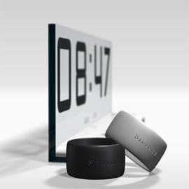 设计师Johan Brengesjo设计的闹钟：安静（Silence