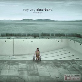 图片是强生卫生棉的广告：Very Very Absorbant！