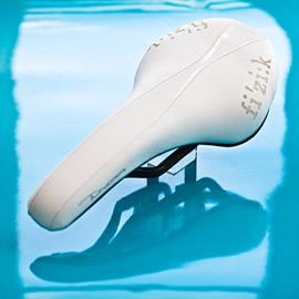 Fizik Tundra Saddle 自行车座椅