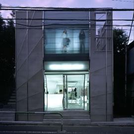 来自美国纽约的设计室 Acconci Studio为日本服装品牌United Bamboo设计的门店
