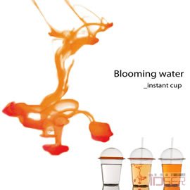 图片是设计师Hyun-a Ko设计的“盛开的水”（Blooming water）