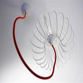 设计师Jocelyn Deris设计的“灯笼”（Light Cage）