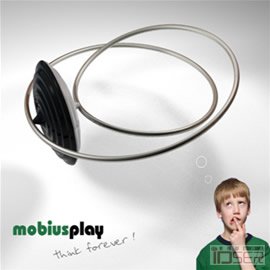 图片是设计师Paul Sandip和Suhasini Paul设计的一件游戏玩具Mobius PLAY