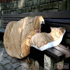 图片是荷兰荷兰SNURK Studio设计室设计的硬纸板羽绒被