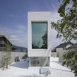日本建筑师Takao Shiotsuka极简风格的住宅设计