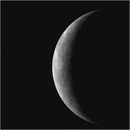 信使号水星探测器（Mercury Messenger ）临近水星时拍摄的水星照片