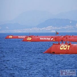 图片是波浪发电机（Pelamis Wave Power ）