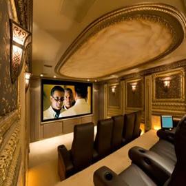 经典的意大利式黄金家庭影院（Classic Italian-styled Golden Home Theatre）