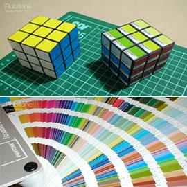 标准配色Pantone公司与Rubik魔方合作推出的标准色魔方