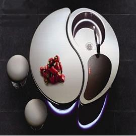 日本Toyo Kitchen公司带来的一套橱窗组合:Isola S kitchen