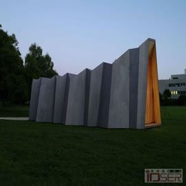 图片是建筑师Danilo Mondada为St. Loup教堂设计的临时教堂