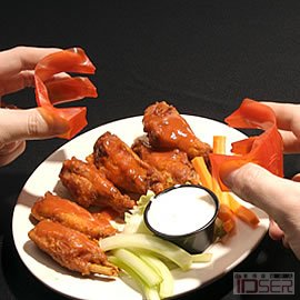 图片是finger-food utensil