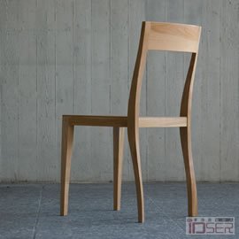 图片是来自Schindlersalmerón设计室的名叫flankenschnittstuhl F/01的椅子