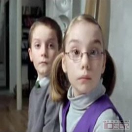 图片是吉百利（Cadbury）巧克力的新广告