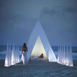 来自设计室Gandia Blasco的户外灯具