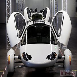 图片是Aptera 公司推出的2e电动车