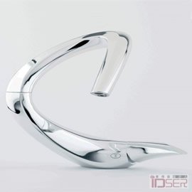 图片是英国建筑师 Zaha Hadid 设计的一个水龙头