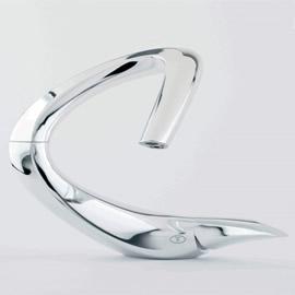 英国建筑师 Zaha Hadid 设计的一个水龙头
