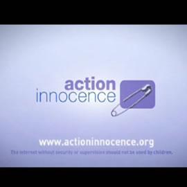 广告 Action Innocence: Alone