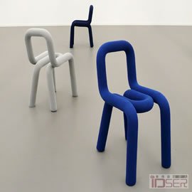 图片是来自Big Game 设计室的Bold Chair