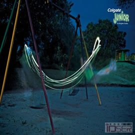 图片是广告 Colgate Junior: Swing