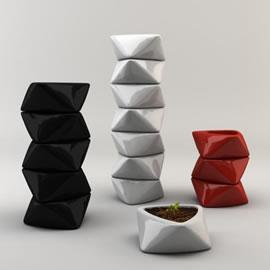 意大利米兰 AquiliAlberg 设计室为家具制造商 Serralunga 带来这件叫做 Swing-up 的几何形体