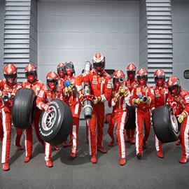 摄影，摄影师 Neil Bridge，法拉利