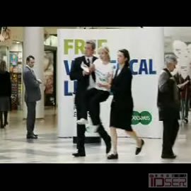 英国最大的眼睛连锁店 Specsavers，广告