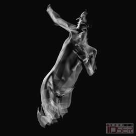 设计师 Sophie Kahn 的 3D 激光人体雕