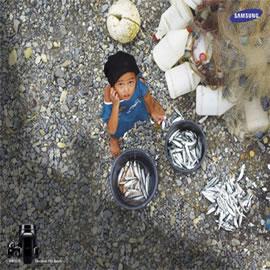 Samsung WB5000: Fishing girl