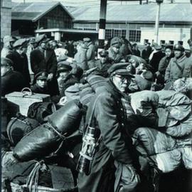 世界著名摄影大师：亨利卡蒂亚布列松（HenriCartier-Bresson 1908-2004）