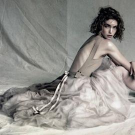 Arizona Muse的内敛情思