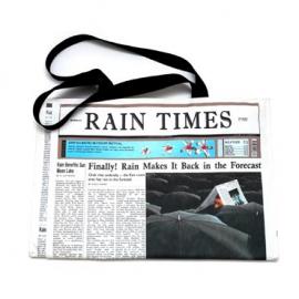 时尚包包:你有雨伞,我有报纸