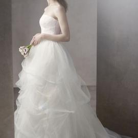 White by Vera Wang 2011秋冬新款婚纱
