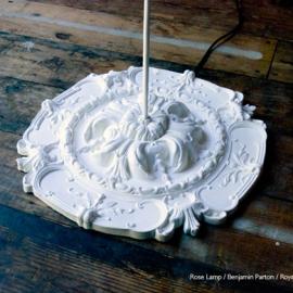 玫瑰图案灯底座